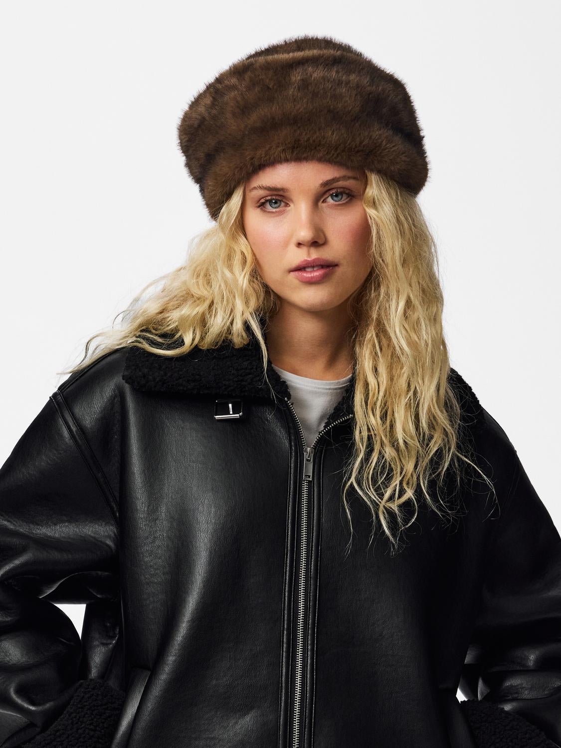 PCJUTLANDIA Hat - Ganache - VERO MODA & VILA Bergvik